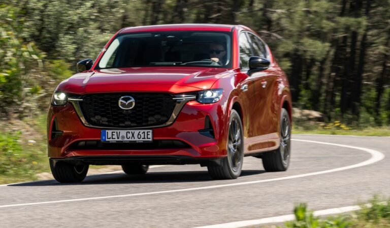 Mazda CX-60 e-Skyactiv D: immagini ufficiali