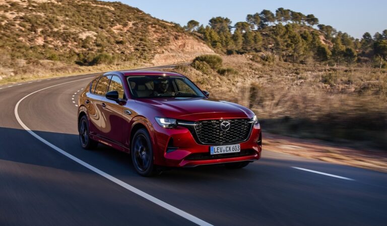 Mazda CX-60 e-Skyactiv D: immagini ufficiali