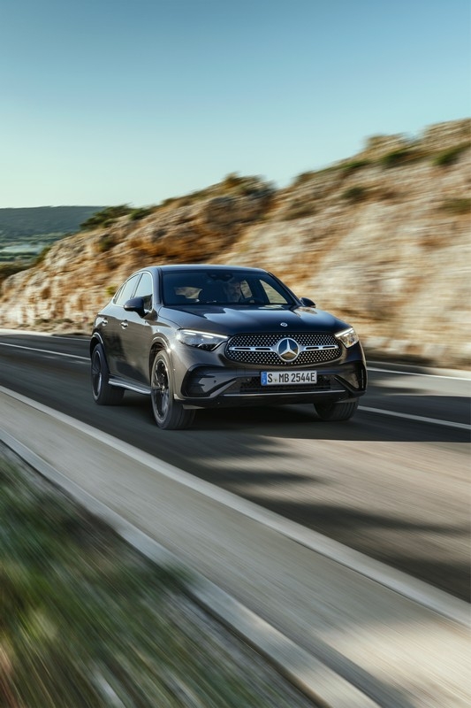 Mercedes GLC Coupé 2023: immagini ufficiali