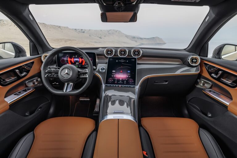 Mercedes GLC Coupé 2023: immagini ufficiali