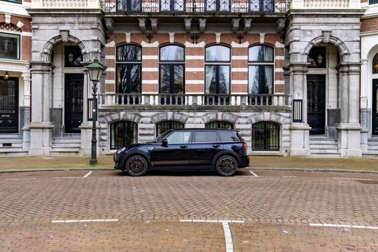 Mini Clubman Final Edition: immagini ufficiali