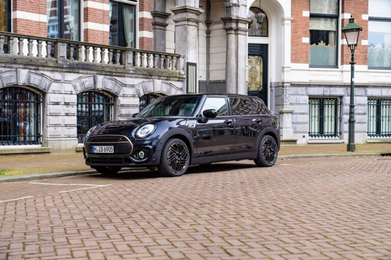 Mini Clubman Final Edition: immagini ufficiali