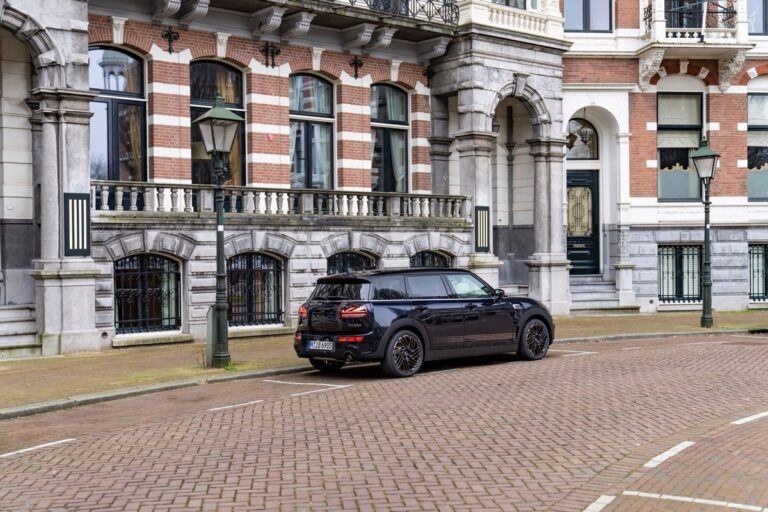 Mini Clubman Final Edition: immagini ufficiali