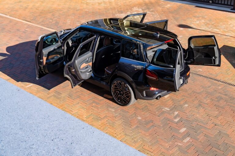 Mini Clubman Final Edition: immagini ufficiali