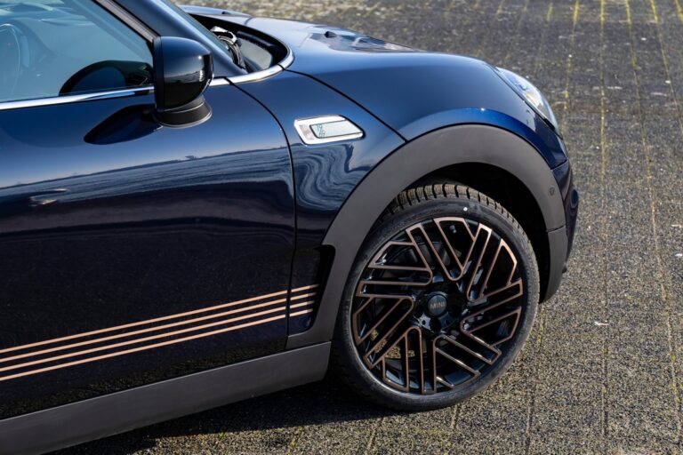 Mini Clubman Final Edition: immagini ufficiali