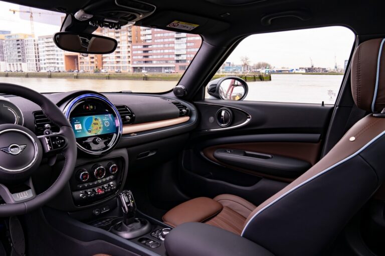 Mini Clubman Final Edition: immagini ufficiali