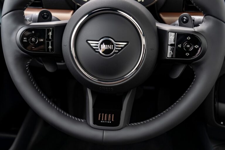 Mini Clubman Final Edition: immagini ufficiali