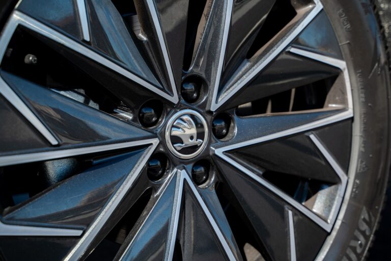 Skoda Kamiq Black Dots: immagini ufficiali
