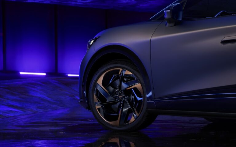 Cupra Tavascan: immagini ufficiali