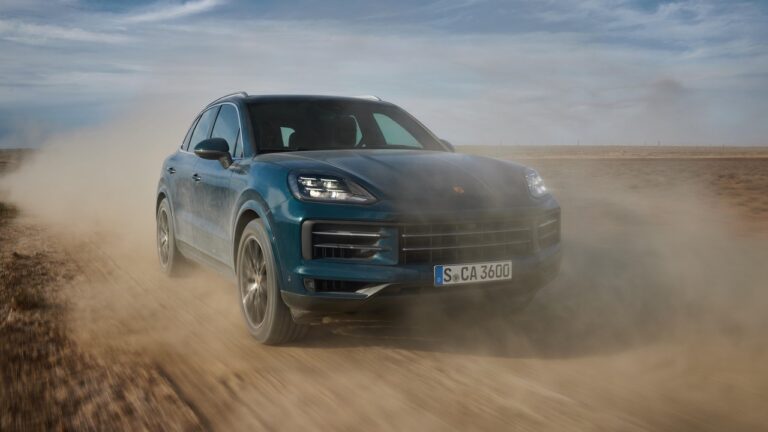 Porsche Cayenne restyling 2023: immagini ufficiali