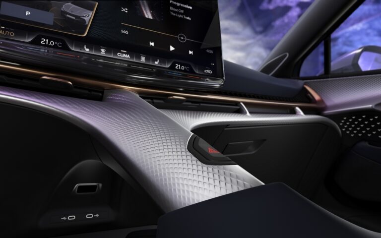 Cupra Tavascan: immagini ufficiali