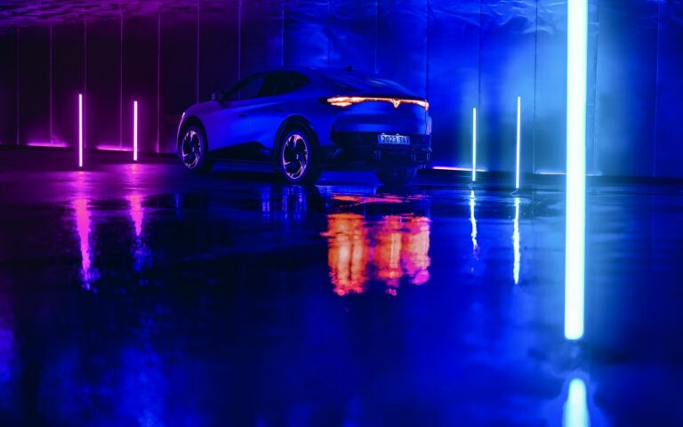 Cupra Tavascan: immagini ufficiali