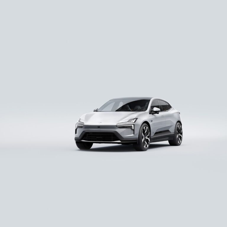 Polestar 4: immagini ufficiali