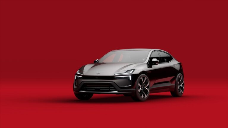 Polestar 4: immagini ufficiali