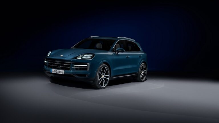 Porsche Cayenne restyling 2023: immagini ufficiali