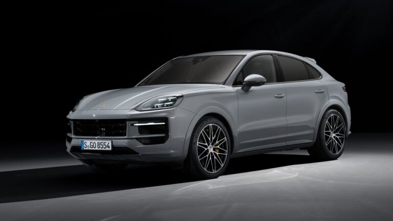Porsche Cayenne restyling 2023: immagini ufficiali