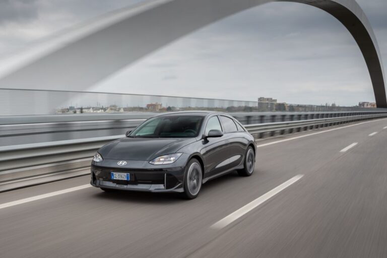 Hyundai Ioniq 6: immagini ufficiali