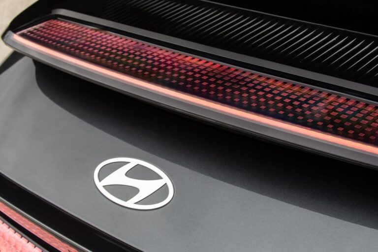 Hyundai Ioniq 6: immagini ufficiali