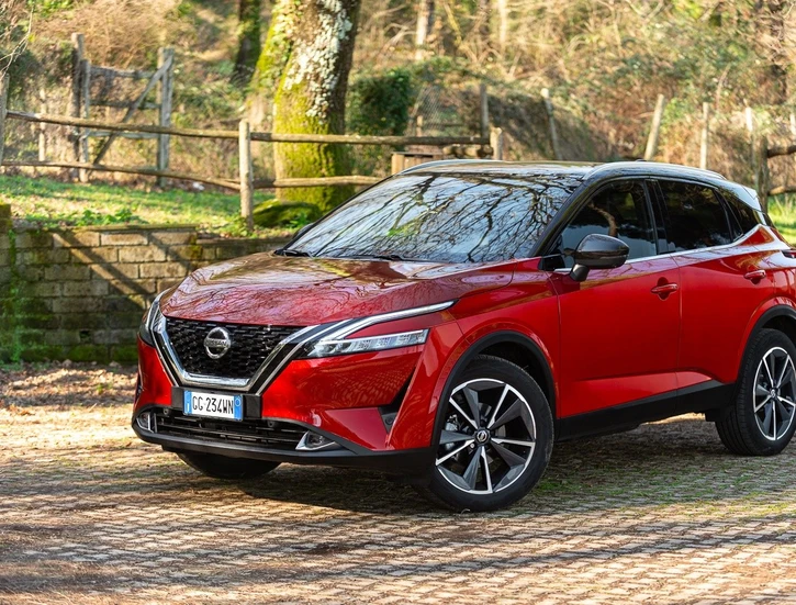 Nissan Qashqai 1.3 DIG-T 158 CV in prova: le immagini