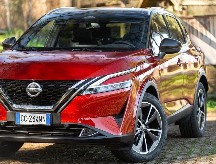 Nissan Qashqai 1.3 DIG-T 158 CV in prova: le immagini