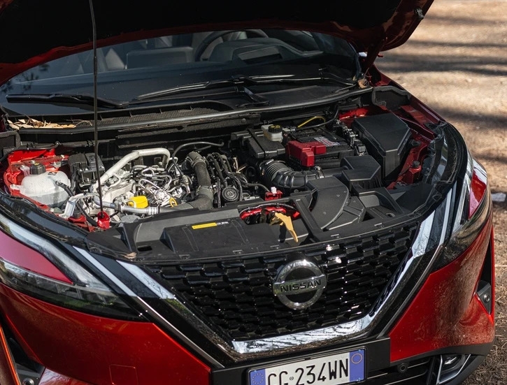 Nissan Qashqai 1.3 DIG-T 158 CV in prova: le immagini