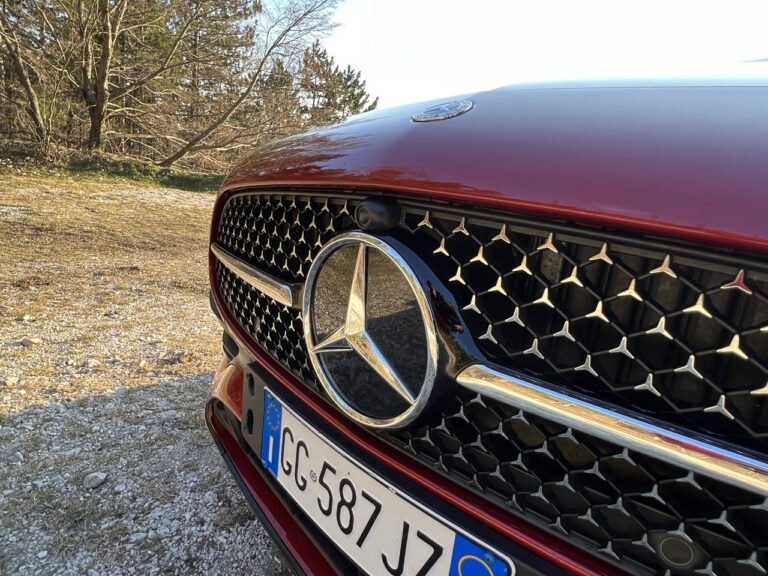 Mercedes Classe C Plug-in hybrid: le foto