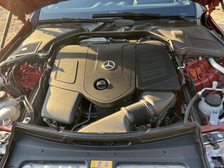 Mercedes Classe C Plug-in hybrid: le foto