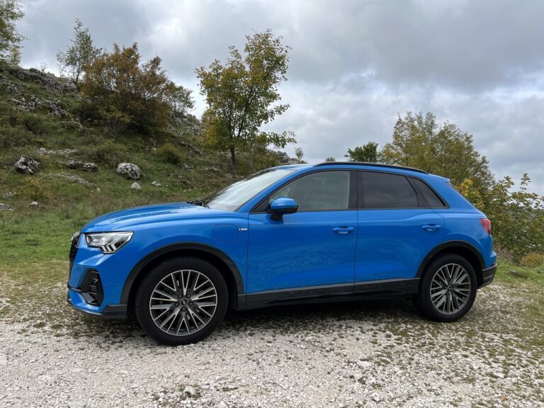 Audi Q3 TFSI e: le immagini