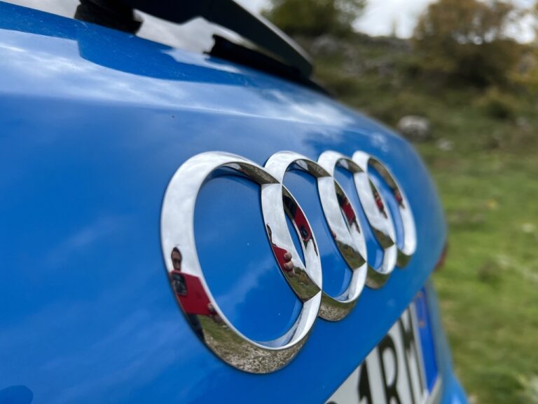 Audi Q3 TFSI e: le immagini