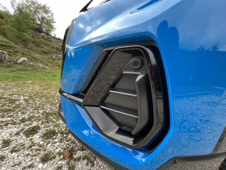 Audi Q3 TFSI e: le immagini