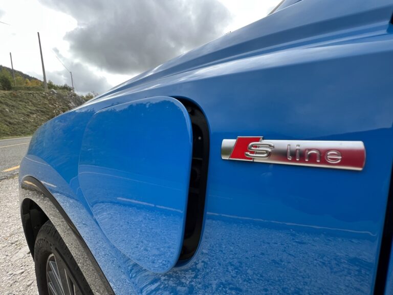 Audi Q3 TFSI e: le immagini