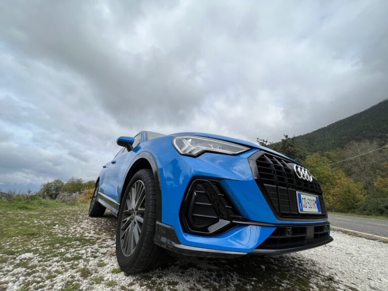 Audi Q3 TFSI e: le immagini