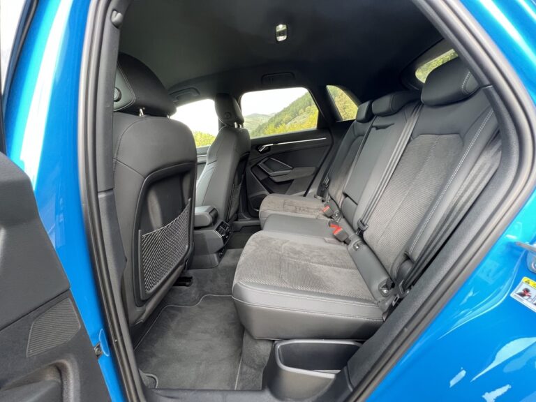Audi Q3 TFSI e: le immagini