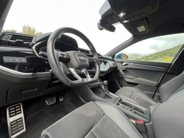 Audi Q3 TFSI e: le immagini