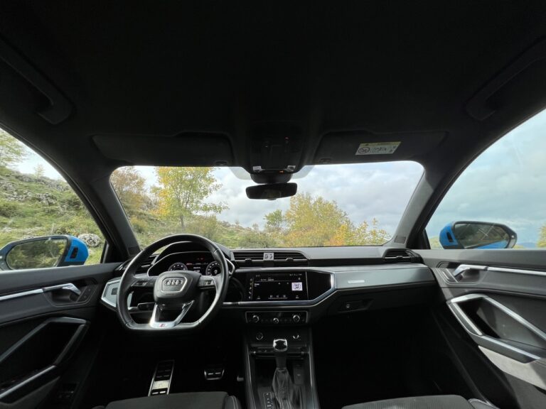 Audi Q3 TFSI e: le immagini