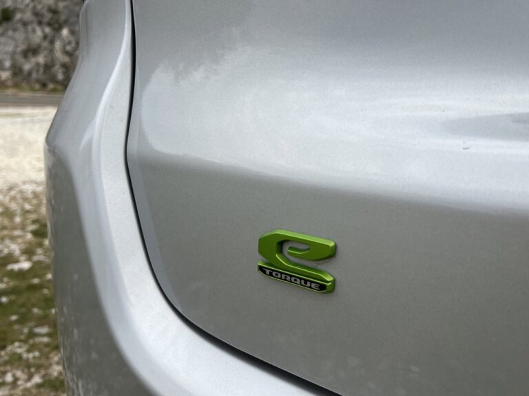Jeep Compass e-Hybrid: le immagini