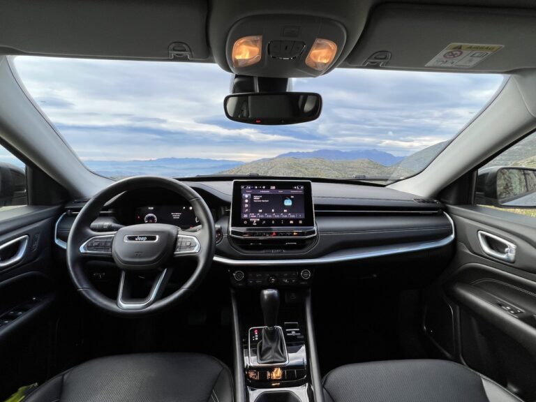 Jeep Compass e-Hybrid: le immagini