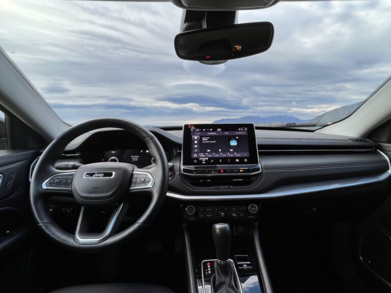 Jeep Compass e-Hybrid: le immagini