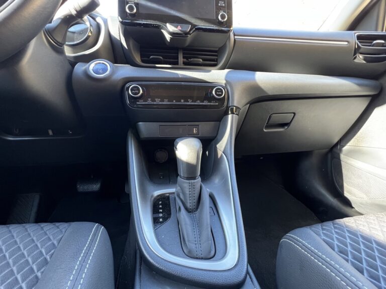 Mazda 2 Hybrid in prova: le immagini