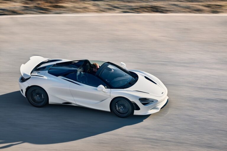 McLaren 750S: le immagini ufficiali