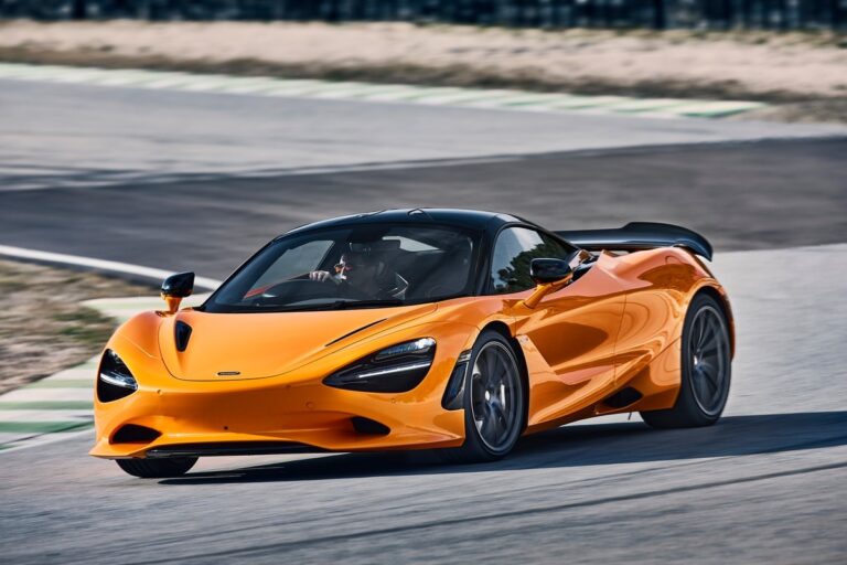 McLaren 750S: le immagini ufficiali