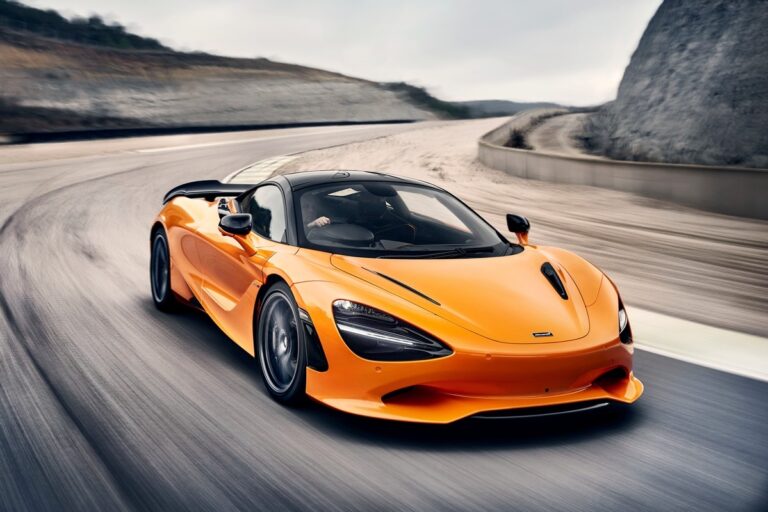 McLaren 750S: le immagini ufficiali