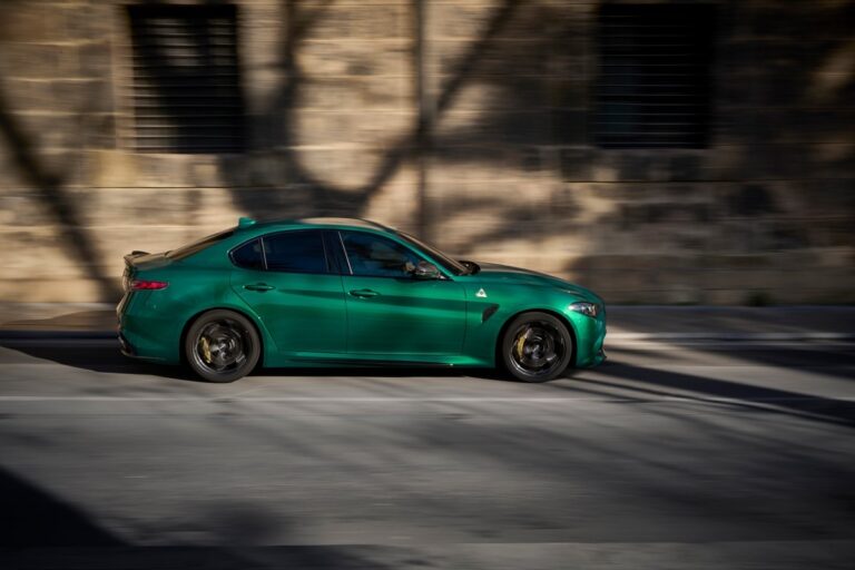 Alfa Romeo Giulia e Stelvio Quadrifoglio 100° Anniversario: immagini ufficiali