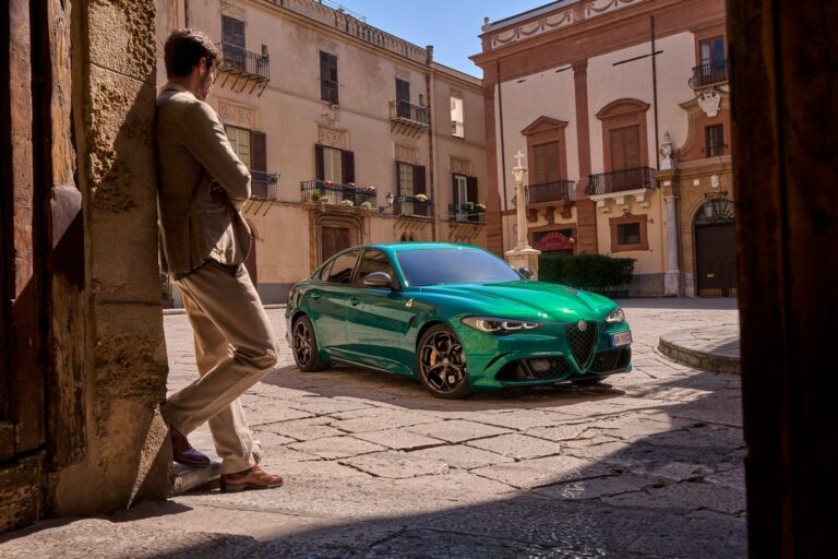 Alfa Romeo Giulia e Stelvio Quadrifoglio 100° Anniversario: immagini ufficiali
