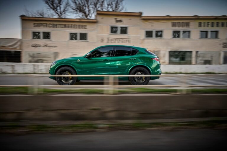 Alfa Romeo Giulia e Stelvio Quadrifoglio 100° Anniversario: immagini ufficiali