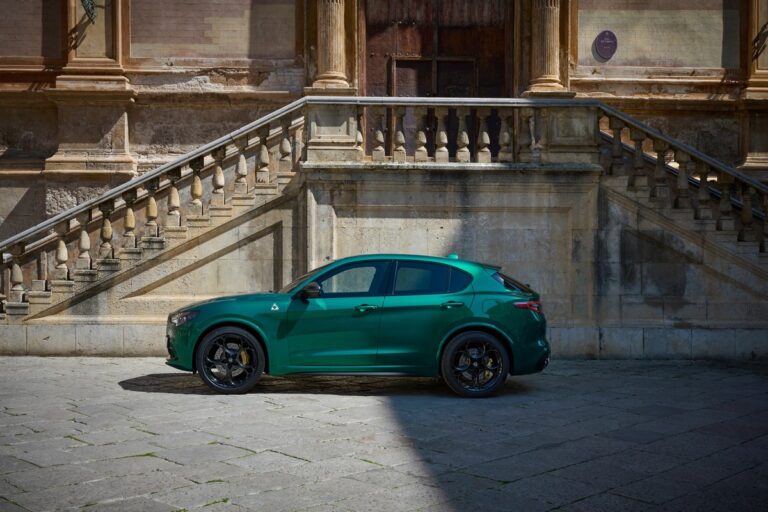 Alfa Romeo Giulia e Stelvio Quadrifoglio 100° Anniversario: immagini ufficiali