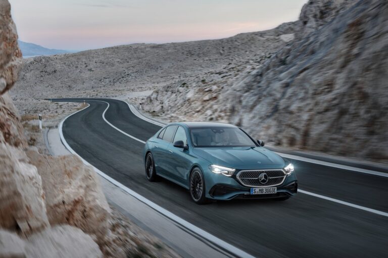 Nuova Mercedes-Benz Classe E 2023: immagini ufficiali