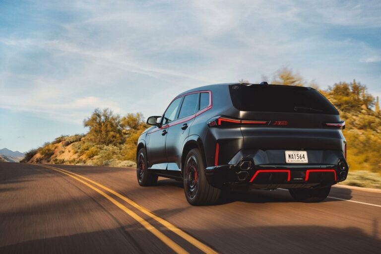 BMW XM Label Red: immagini ufficiali