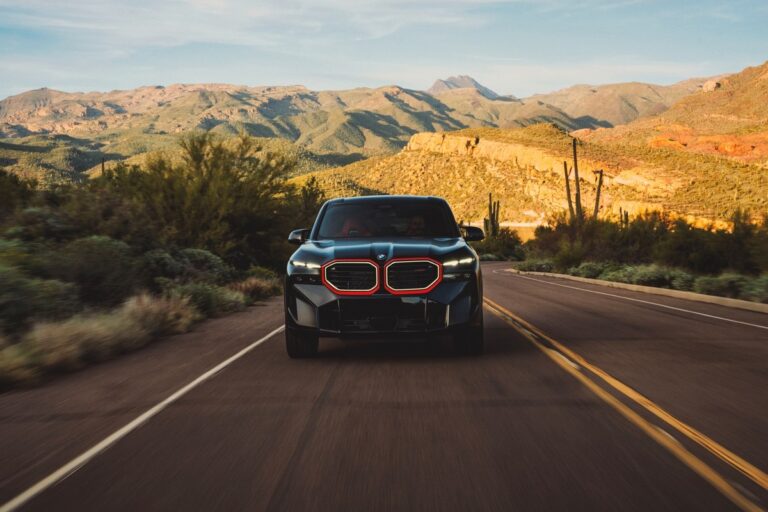 BMW XM Label Red: immagini ufficiali