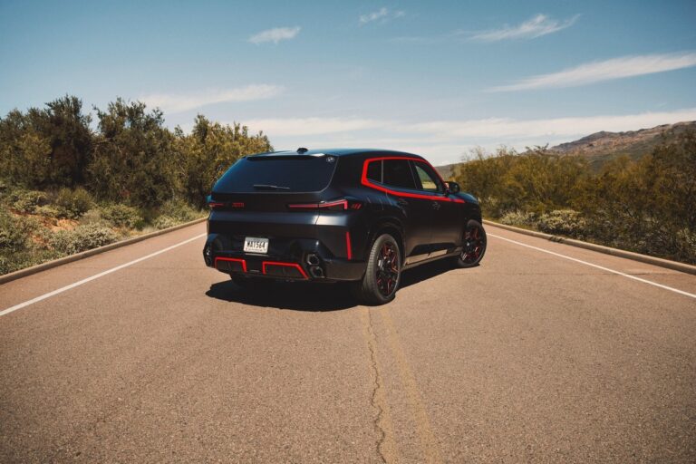 BMW XM Label Red: immagini ufficiali